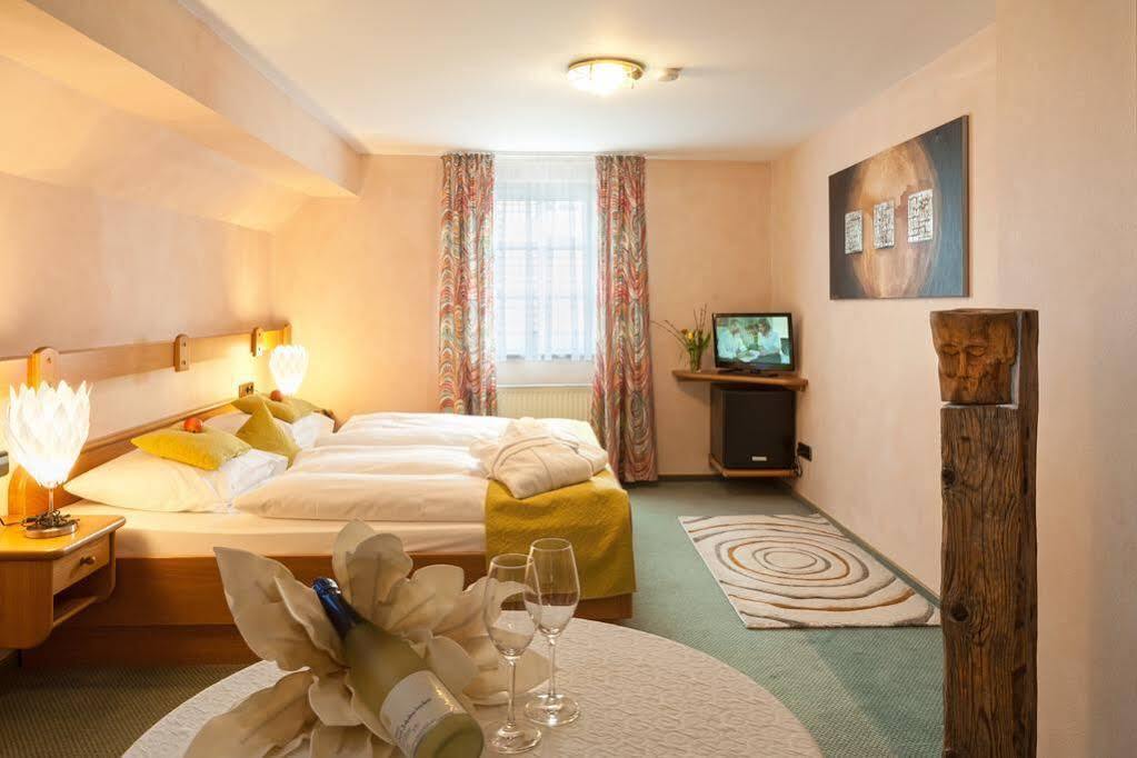 Landhotel Sonnenhof Siebeldingen Eksteriør billede